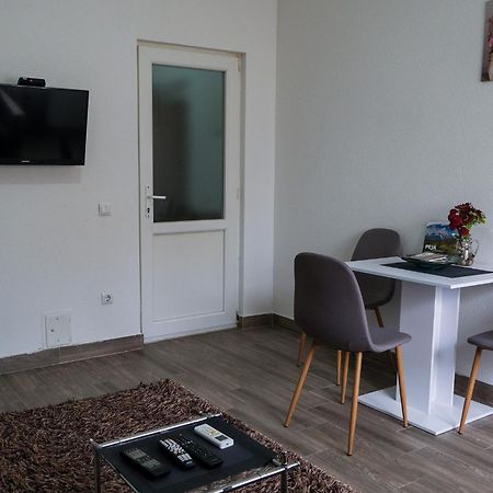 Cozy Spacious Apartment Peja Exteriör bild